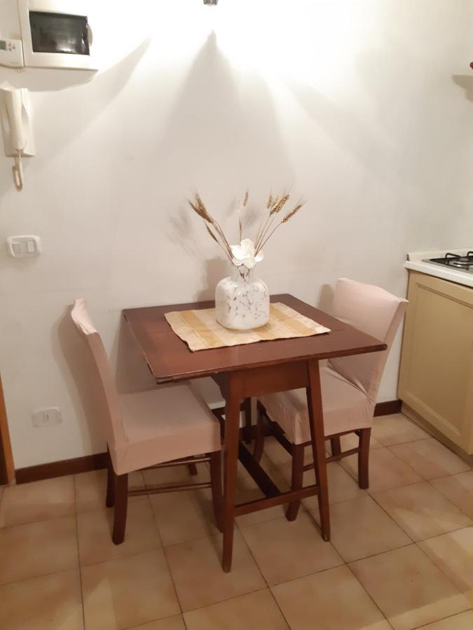 Rialto Laura Apartment