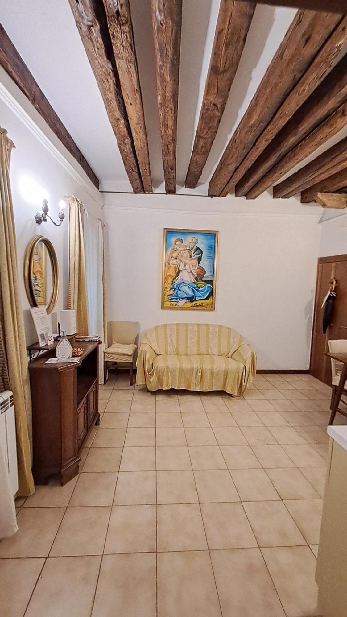 Rialto Laura Apartamento
